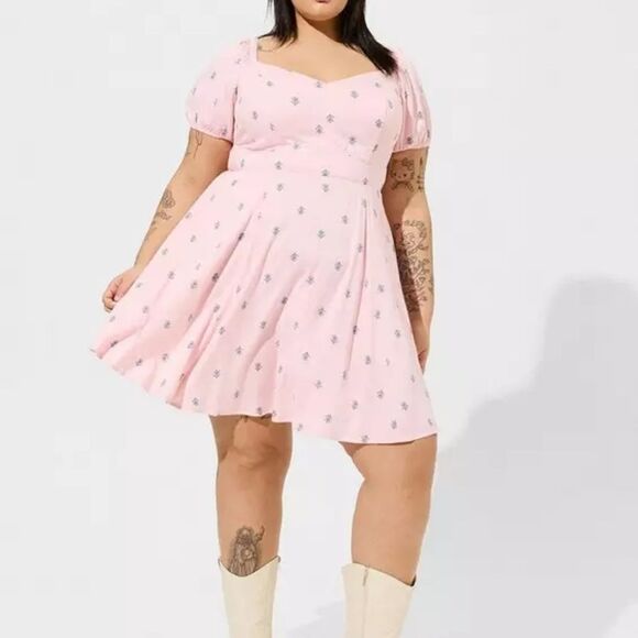 Torrid Mini Stretch Challis Sweetheart Skater Dress Pink Flirty Plus Size 2X - Picture 1 of 6
